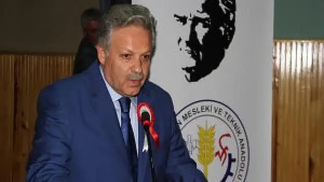 Erzincan'da 24 Kasım Öğretmenler Günü