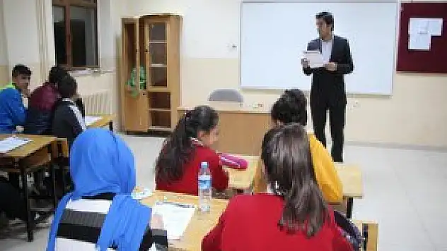Bingöl'de 24 Kasım Öğretmenler Günü