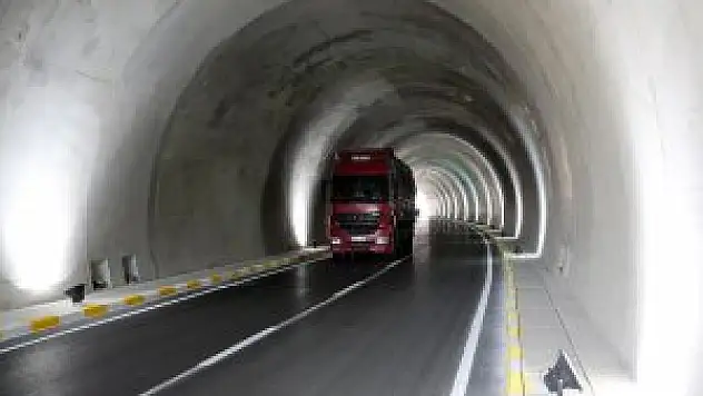 Erzincan Erzurum Mutu Tünelleri ulaşıma açıldı