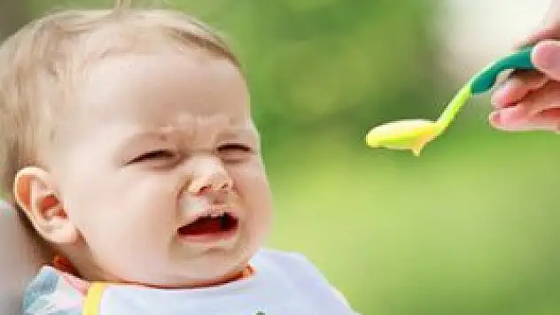 Dikkat! Çocukları Yatırarak Beslemek Hasta Olmasına Neden Oluyor