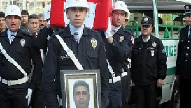 Elazığ'da Şehit polis Erdur son yolculuğuna uğurlandı