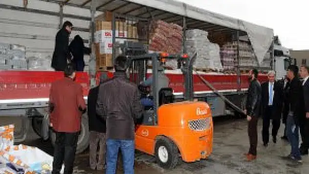 Erzurum'dan Bayırbucak'a gıda yardımı yapıldı