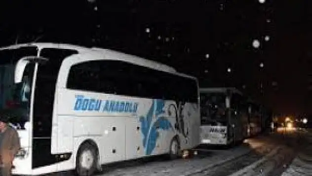 Erzincan'da Ulaşıma Kar Ve Tipi Engeli  Yağış Devam Ediyor
