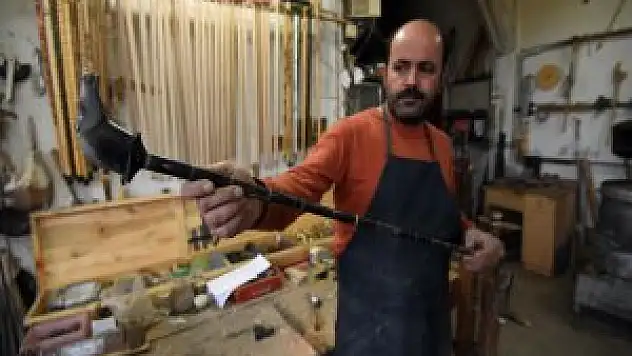 Boynuzdan bastonlara yurt dışında