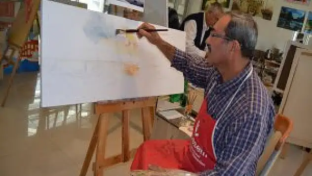 Malatya'da Engellerini sanatla yükseltiler