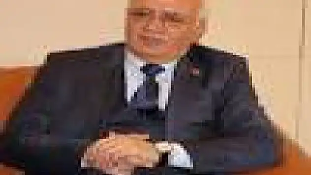 Bakan Elitaş: Başbakan Salı günü Çıklayacak !