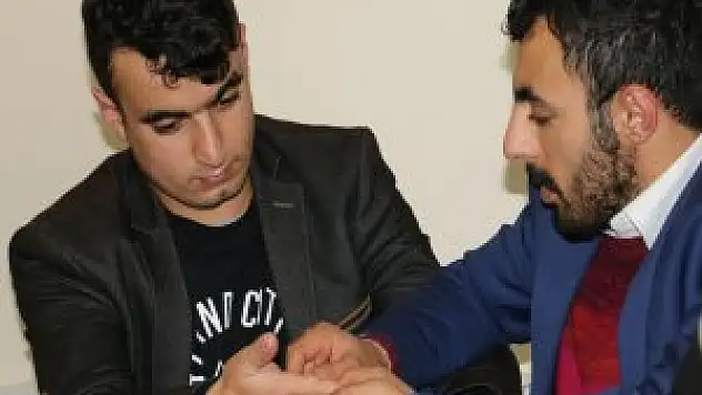Hayatını 5'i engelli 6 çocuğu