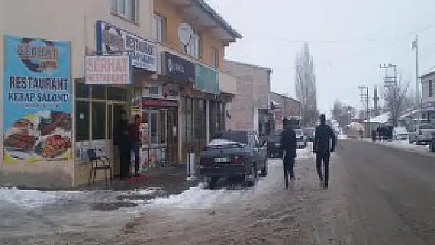 Hamur ilçesinde karla mücadele çalışmaları