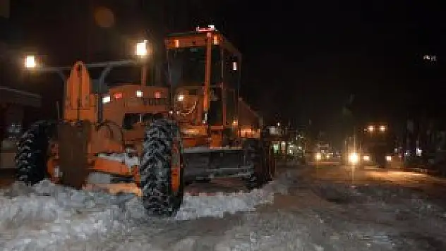 Tatvan'da kar temizleme