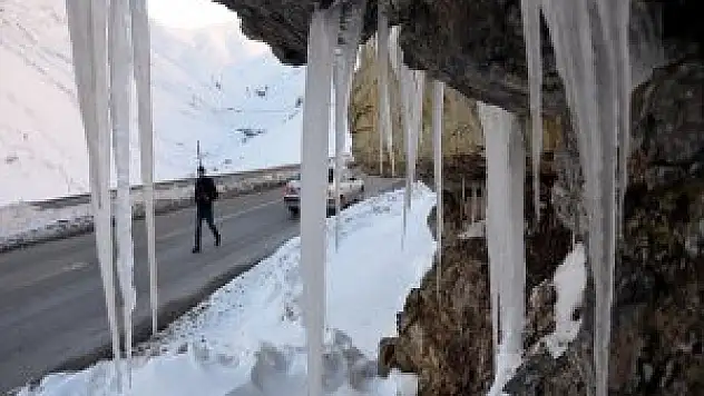 Hakkari'de dondurucu hava