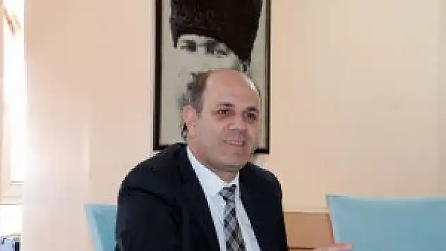 Kars'da KAÜ Rektörü