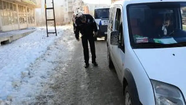 Hizan'da kış lastiği denetimi