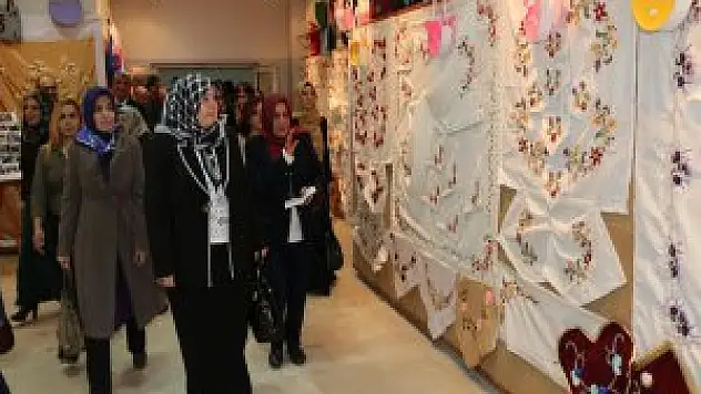 Hakkari'de el sanatları sergisi