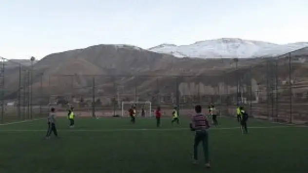 Elazığ'da Mahallemiz Yarışıyor futbol turnuvası