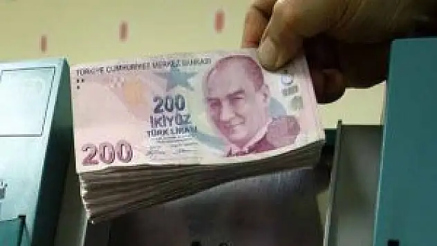 Bankalar yılbaşında kredi yarışına girdi! Faiz oranı ? Vadeli kredi seçenekleri sunuyor !