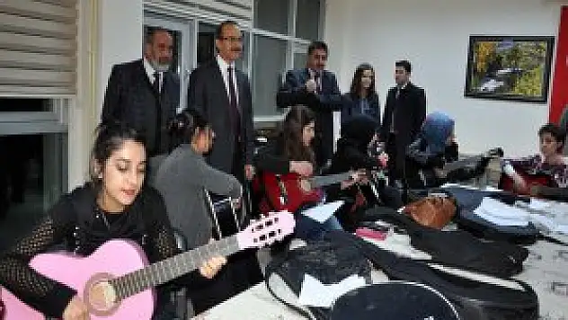 Muş Valisi  Yavuz kursları denetledi
