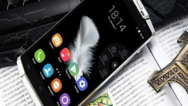 Şarjı 15 gün bitmeyen telefon yaptılar