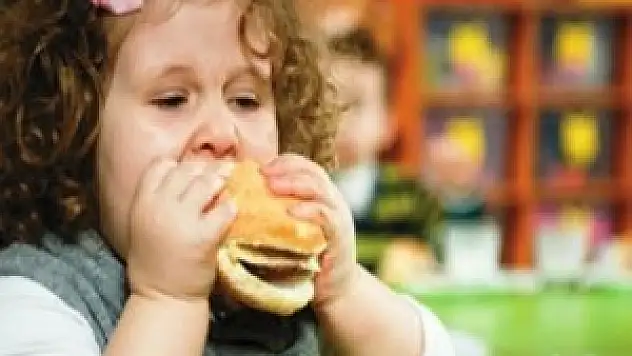 Çocuklarınızı obeziteden korumanın kolay ve etkili yolları !