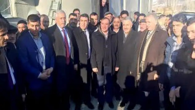 Kur'an kursu ve taziye evi açıldı