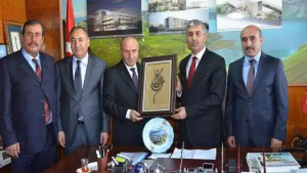 Tatvan Belediye Başkanı Aksoyu ziyaret etti