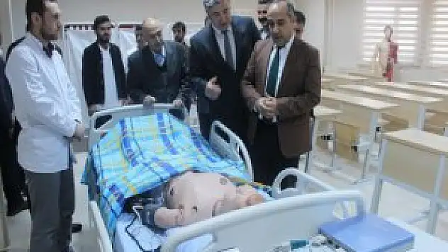 Sağlık Yüksekokulunda Uygulama Sınıfı