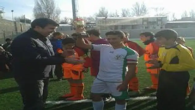 Yeşil İspirspor İlk Kupası