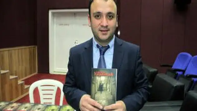 Anlattığı Kitabı İçin 14 Yıl Bekledi