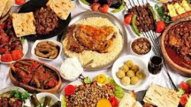 Yılbaşı sofralarında bunlara dikkat! Alkol tüketimine dikkat!