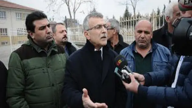 Malatya'da Mezarlık Yanındaki Okula Tepki geldi
