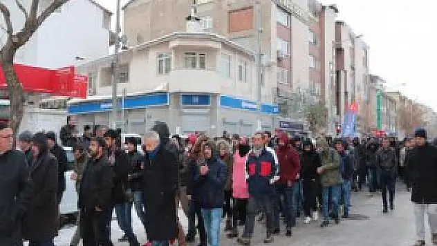 Bingöl'de İzinsiz Yürüyüşe polis engel oldu