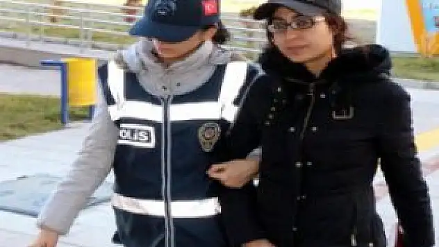 Burdur'da HDP'li Eş Başkanlar Gülistan Akdağ ile Abdulvahap Tunçay Tutuklandı