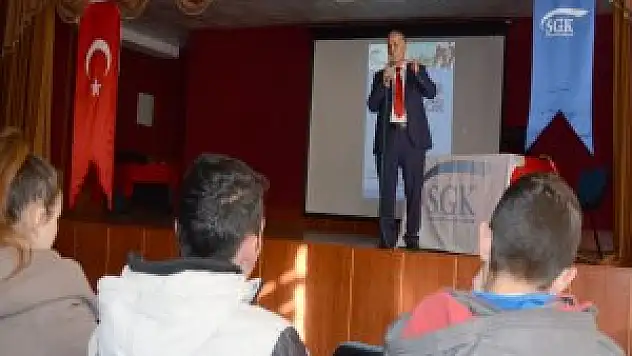 Kars'ta Haydi Öğrenciler Sosyal Güvenliğe Semineri kuruldu