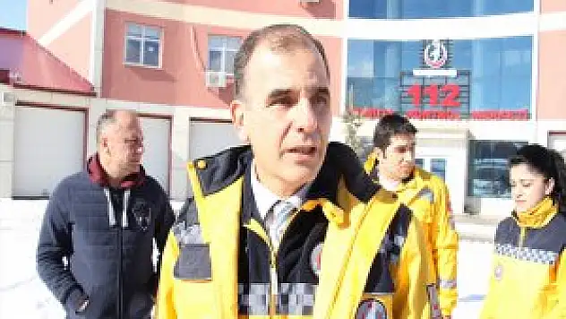 Diyaliz hastası, paletli kar ambulansıyla hastaneye ulaştırıldı