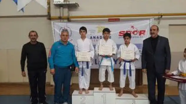 Vanlı Sporculardan Büyük Başarı