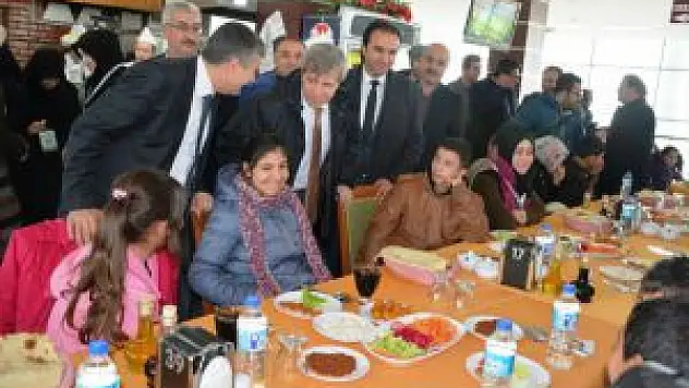 İhh Bitlis Şubesinden 'Yetim Karne Şenliği'