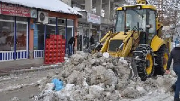 Çukurca'da Karla Mücadele