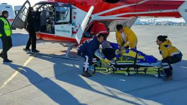 Bingöl'de 4 Hasta Helikopterle Hastaneye Ulaştırıldı