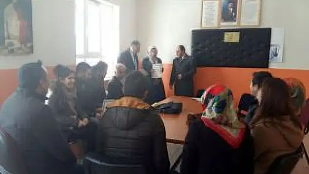 Bitlis Tatvan'da, 50 Öğretmene Başarı Belgesi