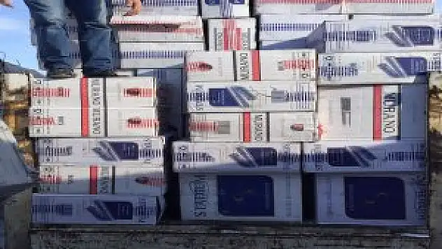 Doğubayazıt'ta Kömürlük İçerisinde 309 Bin Paket Kaçak Sigara Yakalandı