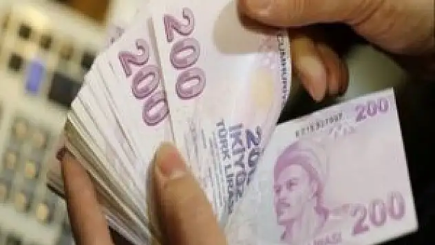 Emekliye yüzde 10 ek zam geldi