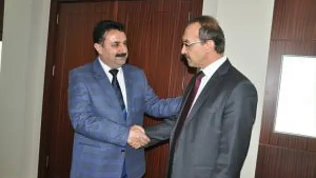 Vali Yavuz, Solgun'u Kabul Etti