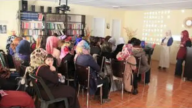 Şemdinli'de Kadınlara Sağlık Semineri