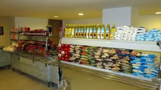 Kars Belediyesinin 'Gıda Ve Giyecek Bankası' Hizmete Açıldı