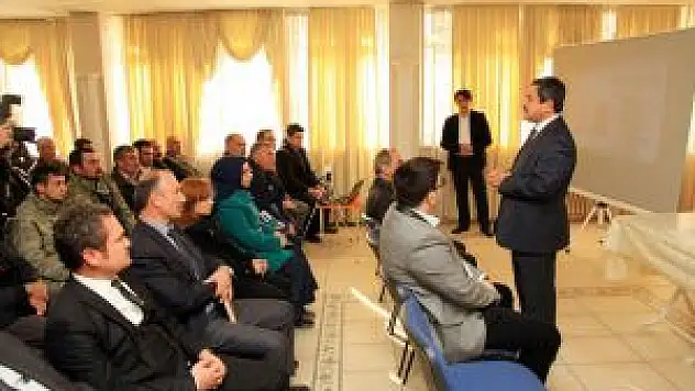 Darende'de Belediye Çalışanlarına İş Sağlığı Ve Güvenliği Semineri