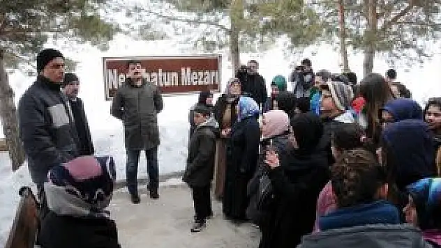 Yozgatlı Yetim Çocuklar, Erzurum'da