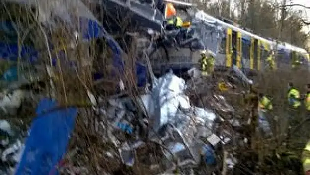 Almanya'da tren kazası çok sayıda ölü