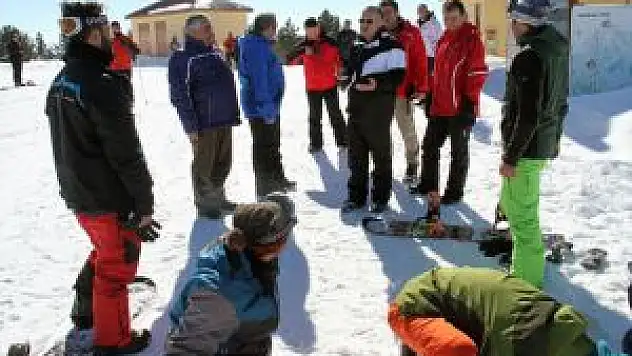Kars Valisi Özdemir, Cıbıltepe'yi Ziyaret Etti