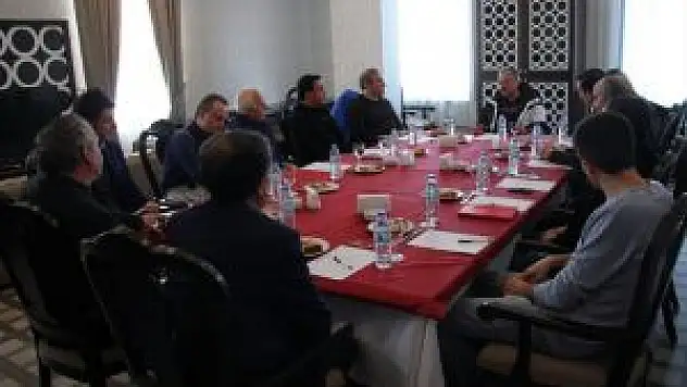 Vali Özdemir, Turizmciler Ve Stk'larla Bir Araya Geldi