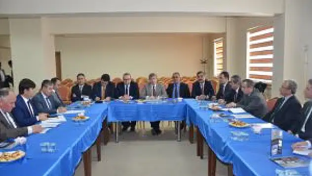Bitlis'te Spor Çalıştayı Yapıldı