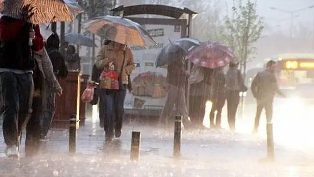 Meteroloji İstanbul'da kuvvetli yağış uyarısı!